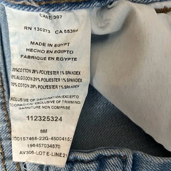 Lee women’s light jeans size 8. F - Picture 3 of 4
